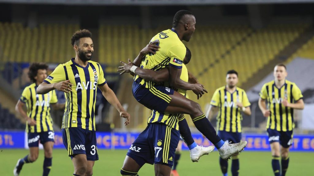 fenerbahcenin belirsiz noktasi teknik direktor 3buyukler 3