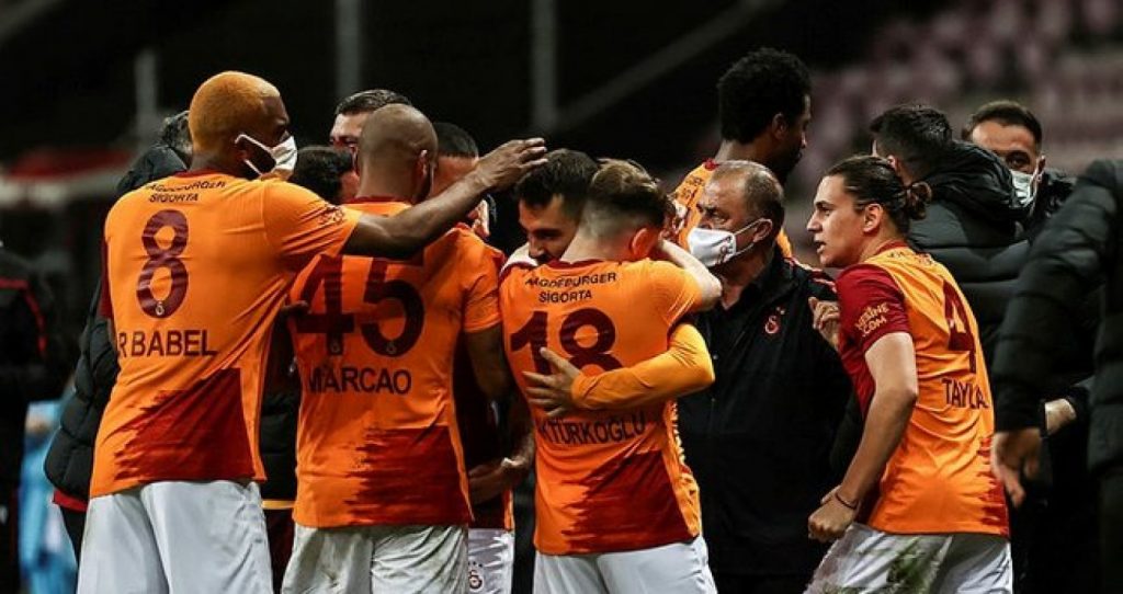 galatasaray hala transferde istedigi noktada degil 3buyukler
