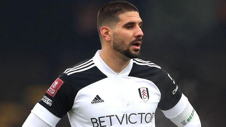 besiktas sirp yildiz ile imza masasina oturmak uzere 3buyukler 2