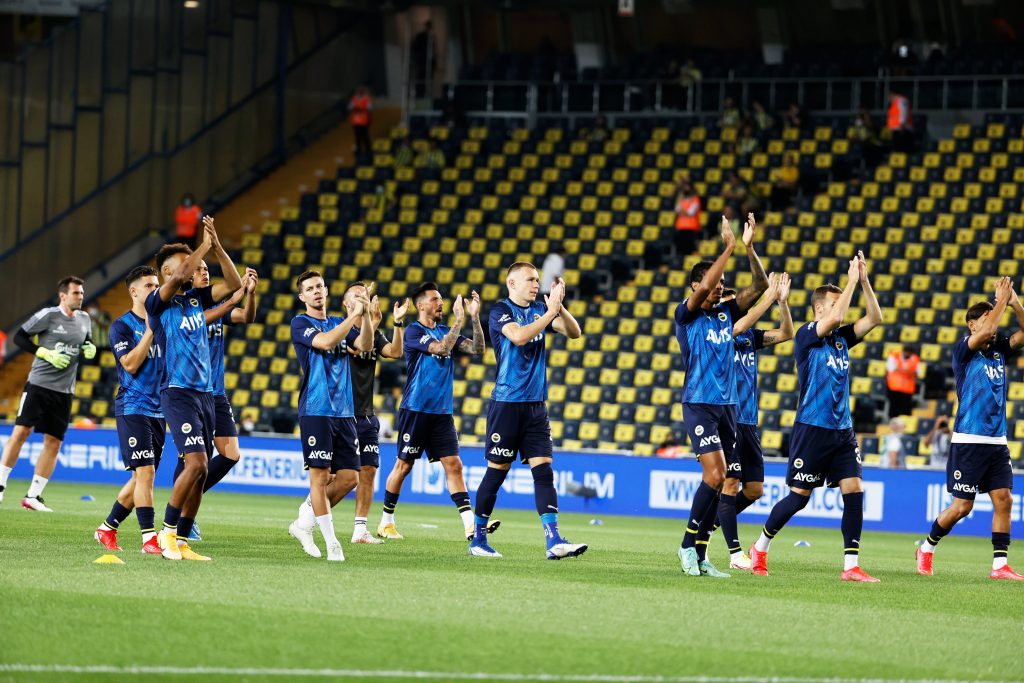 3buyukler fenerbahcede transferler hiz kesmiyor