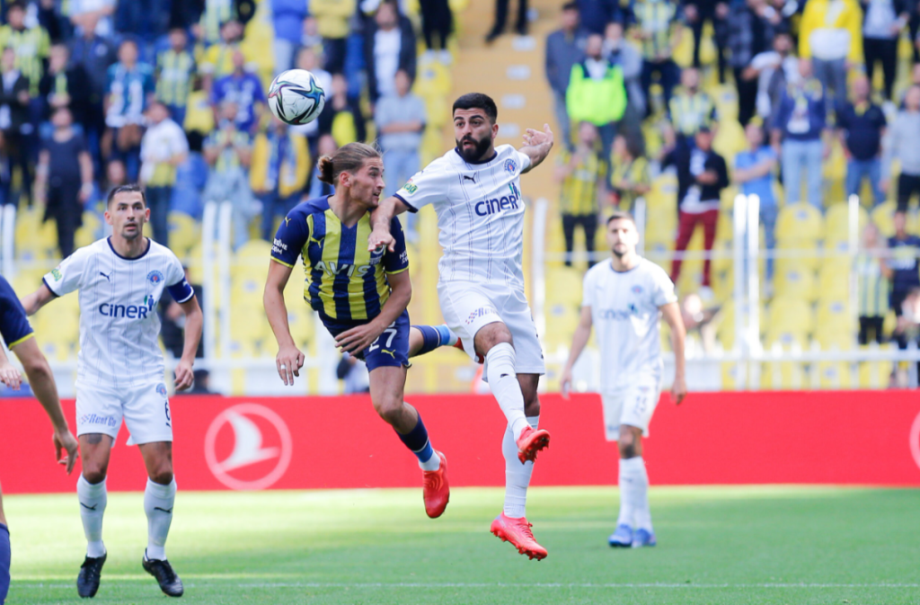 3buyukler fenerbahce 19 puanla super lig lideri