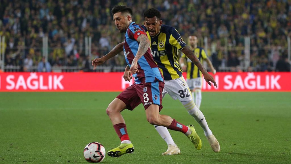 3buyukler fenerbahce ve trabzonspor derbi oncesi hazirlaniyor.3