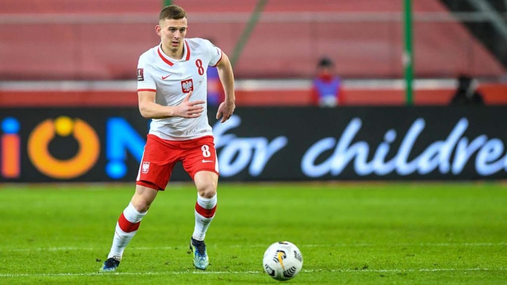 3buyukler galatasaray genc polonyalinin pesinde.2