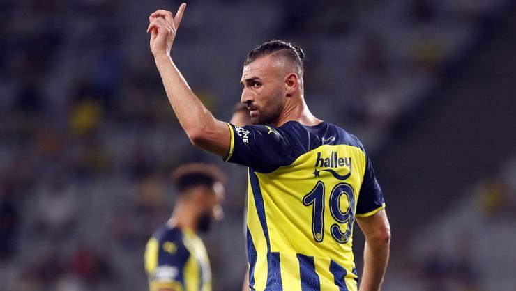 3buyukler Fenerbahcede Forvetler Vitor Pereiranin Oyununa Uymuyor3