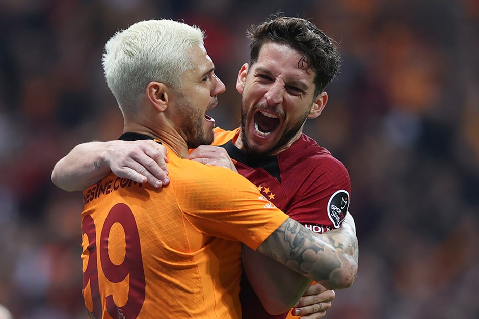 3buyukler galatasaray basaksehir i devirerek sampiyonluga bir adim daha yaklasti