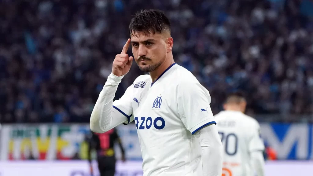 cengiz under fenerbahceye cok yakin 3buyukler
