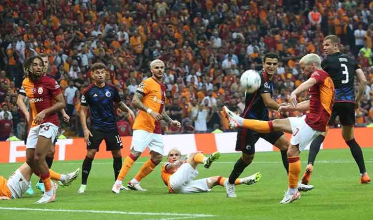 3buyukler bayern munih in kalecisi manuel neuer eldivenleri giymeye hazir 1